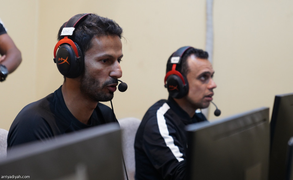 حكام دوري روشن يختتمون إجتماع أبها