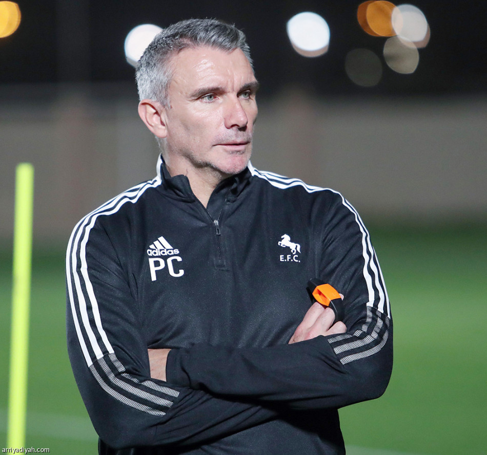 كارتيرون وأنديته السابقة..
13 مواجهة.. و5 انتصارات