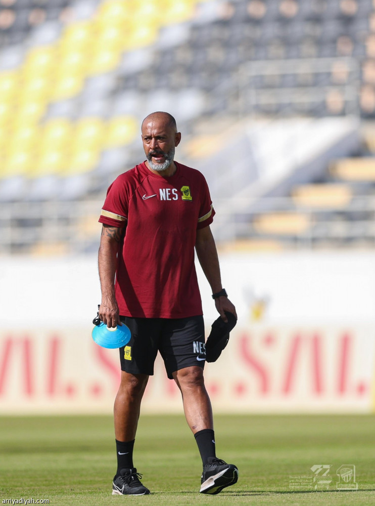 الاتحاد ينهي تحضيرات مواجهة «الحسم»