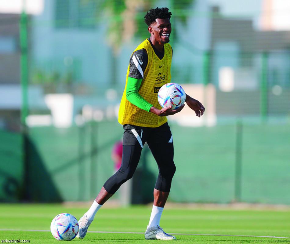 الأخضر يقطع 43 كيلو مترا مرتين