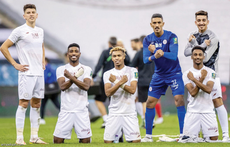 الشباب
يُلحق ضمك بالأهلي