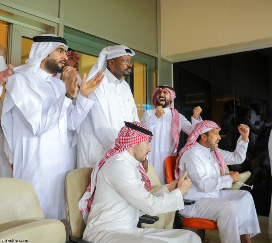 بعد 479 يوما..
«الجوهرة» يحتفل بالأهلي