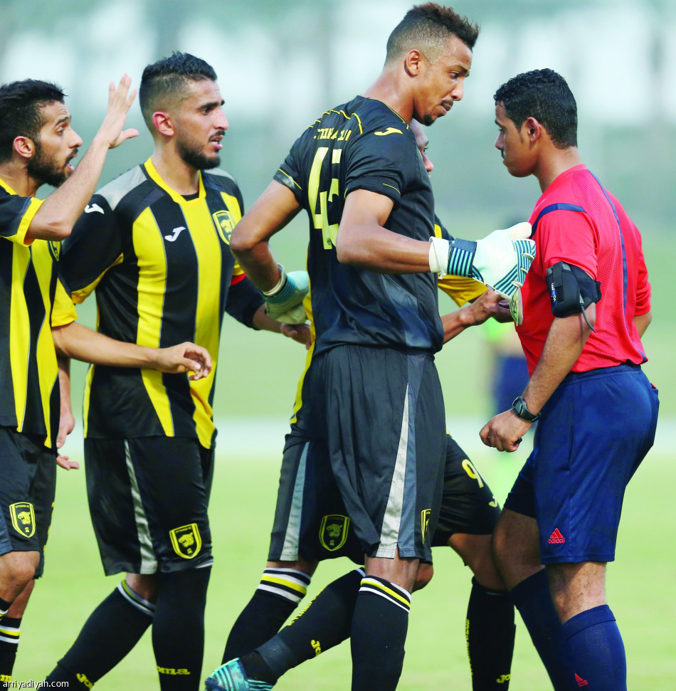 أولمبي الأهلي يمطر شباك الاتحاد بثلاثية