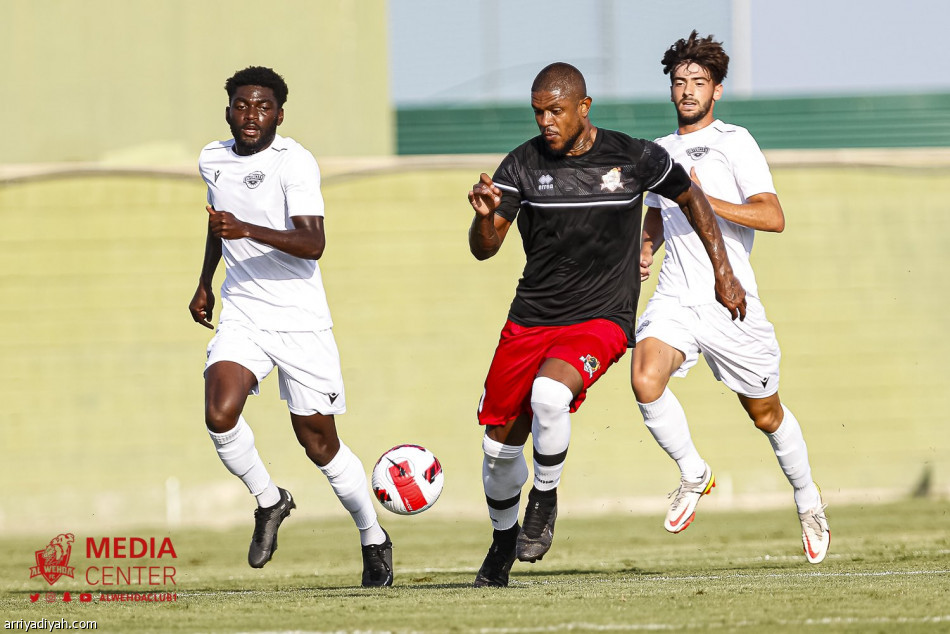 الوحدة يخسر أمام إنتر سيتي