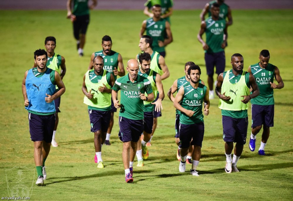 العائد جروس يجرب الأهلي أمام جدة