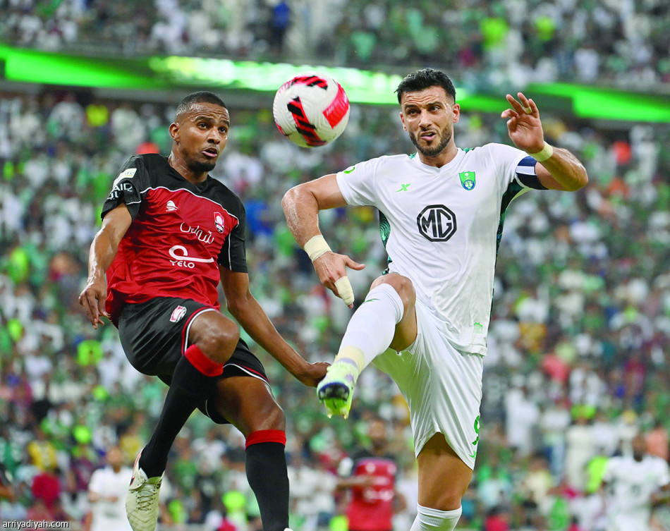 شبح الهبوط 
يخيّم على الأهلي