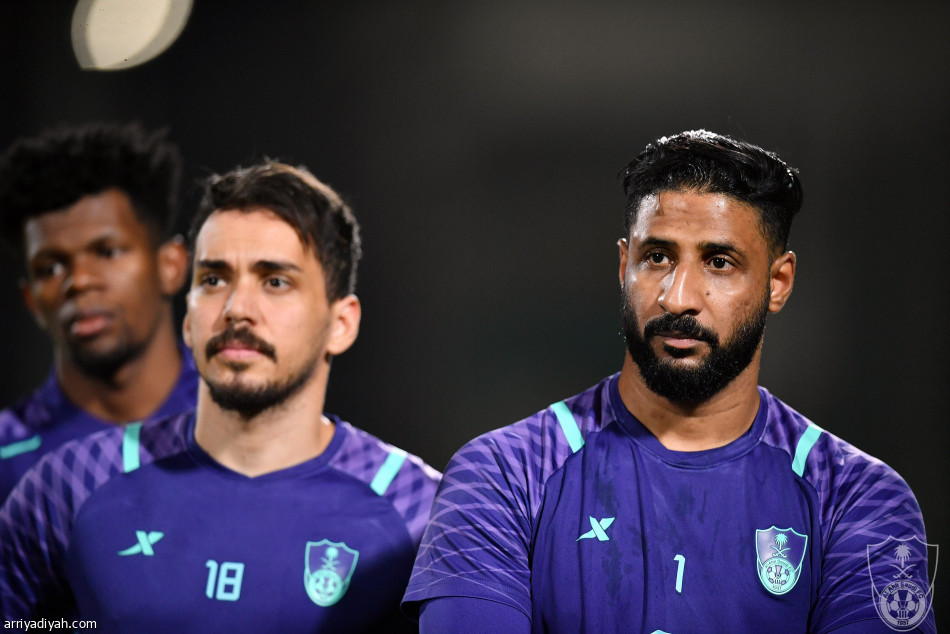 الأهلي يعود بعد تجربة الطائي