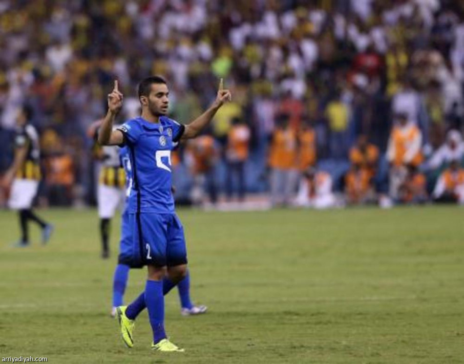 الاتحاد يكسب الهلال ويستعيد صدارة جميل