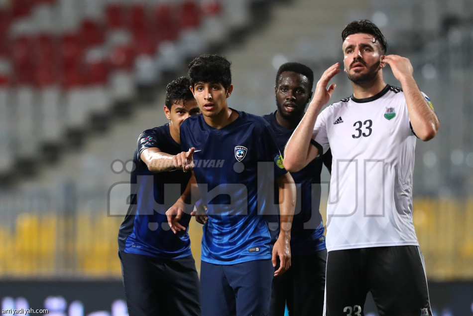 أولمبي الهلال يفرط بتقدمه أمام النفط العراقي
