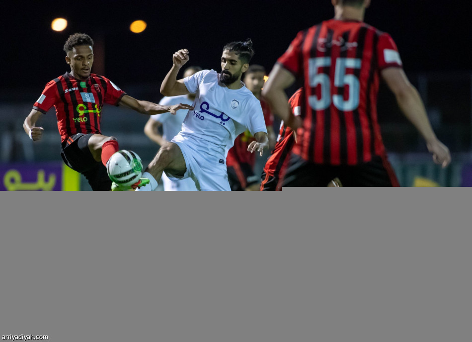 الساحل يعطل الرياض.. وينعش حظوظه