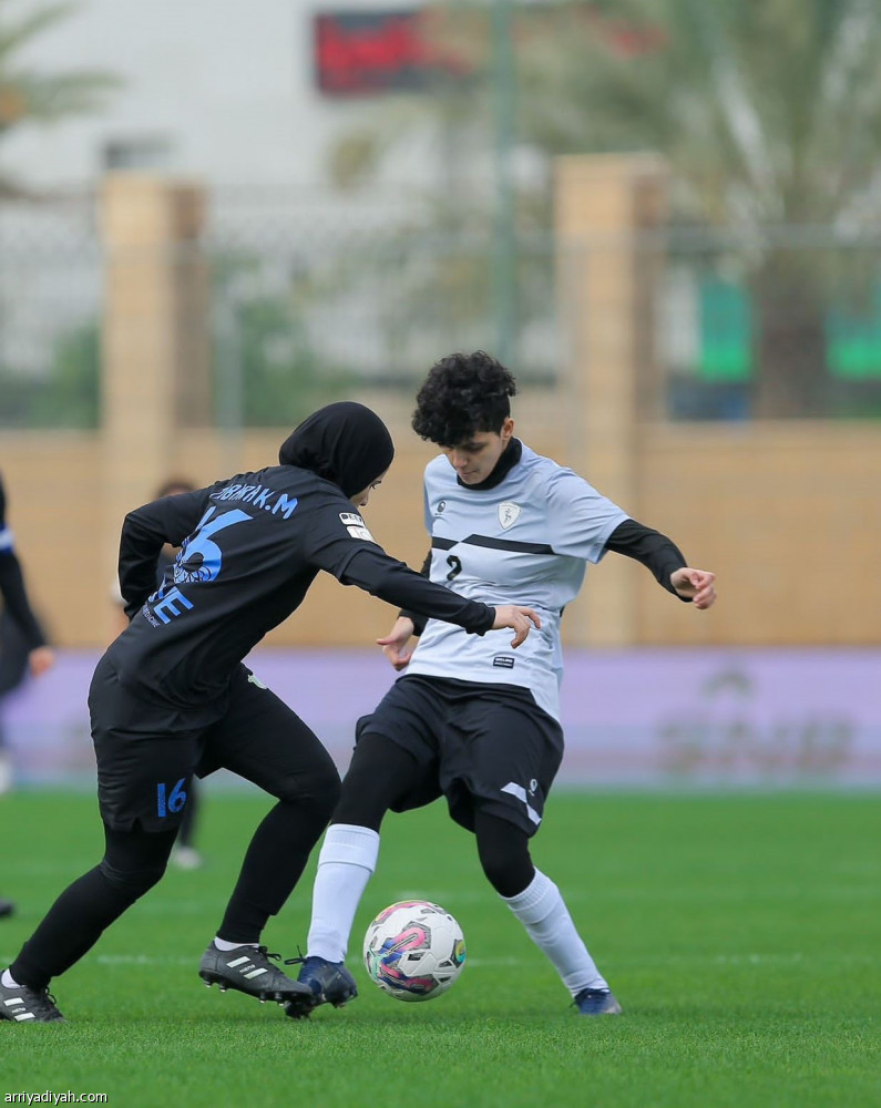 دوري السيدات.. الاتحاد والأهلي يبحثان عن التعويض