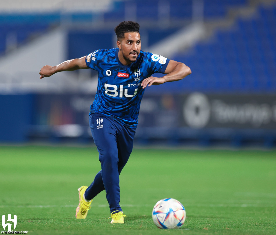 الهلال.. دياز يناور قبل الفيحاء