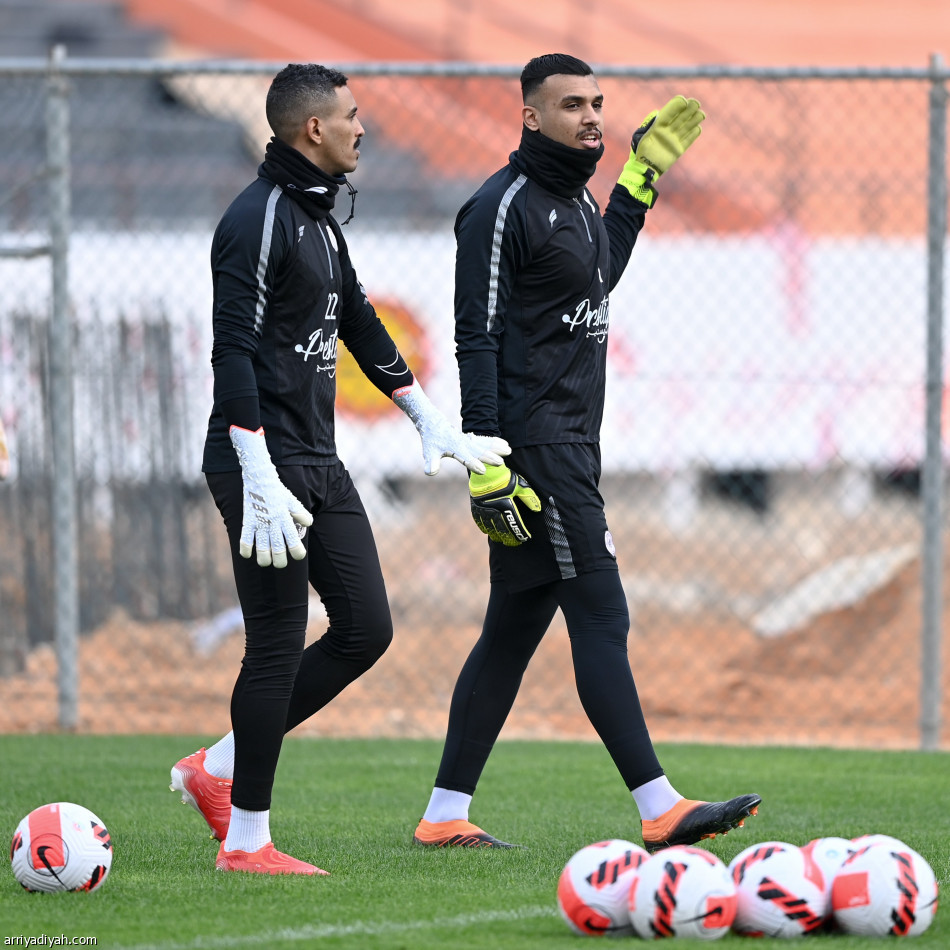 الشباب يخسر العمار قبل الأهلي وشاموسكا يجهز الهجوم