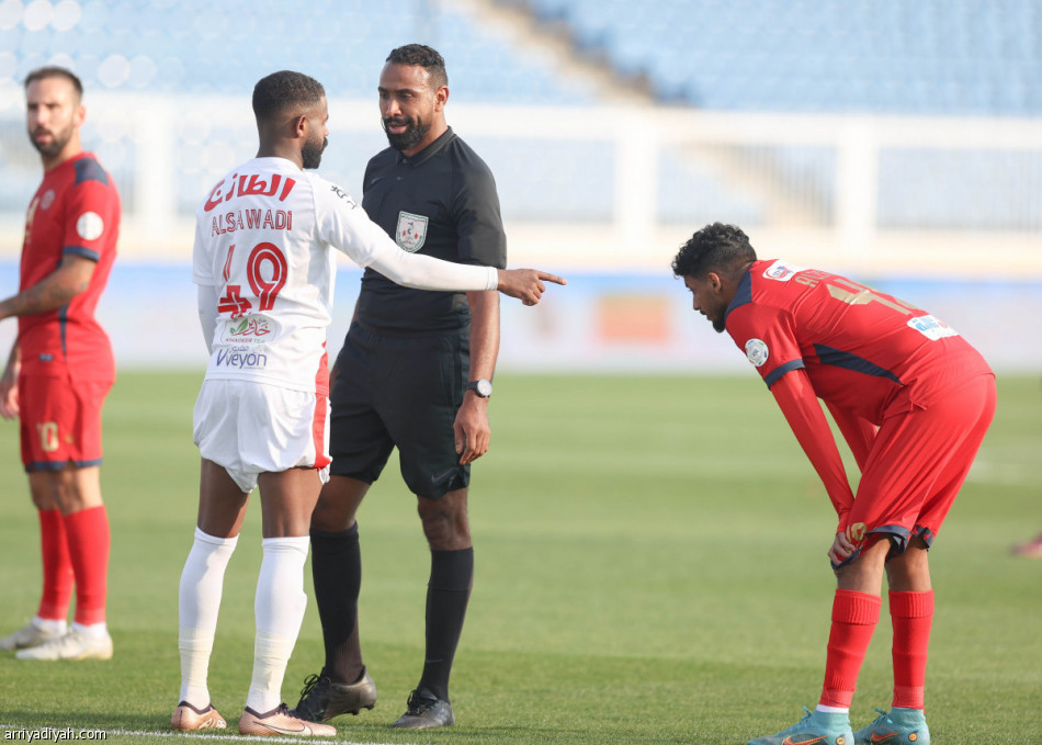 ضمك والوحدة يكتفيان بالتعادل