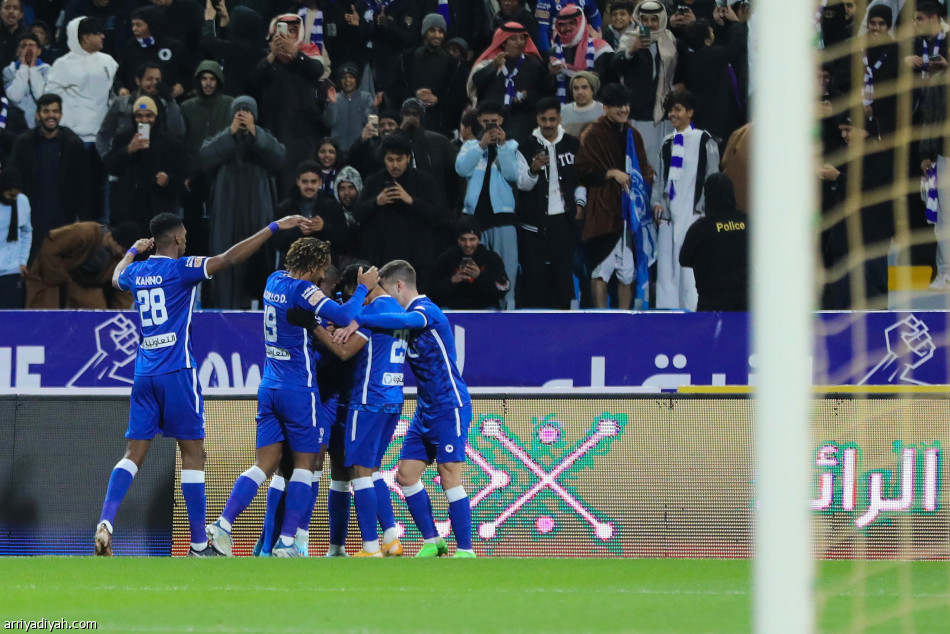 الرائد يخطف نقطة ثمينة من الهلال