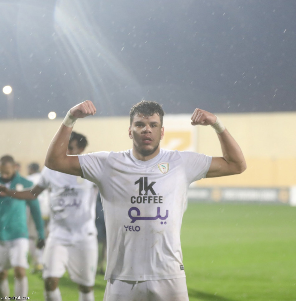 نجران يواصل الهروب بنقاط الخلود