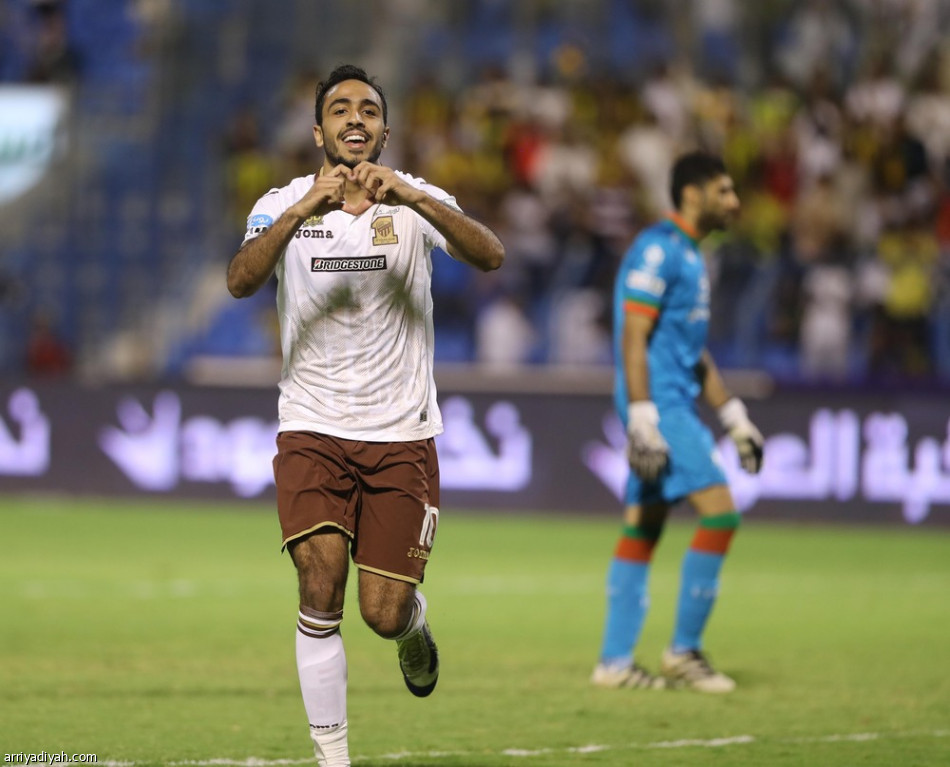 الاتحاد يمطر شباك الاتفاق برباعية