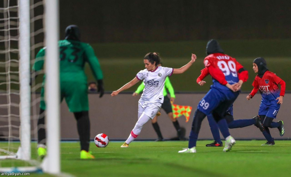 ماذا تعرف عن أندية الدوري الممتاز للسيدات؟