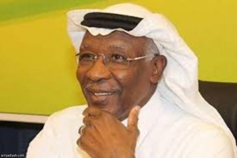 عبدالله بن مساعد وأحمد عيد يطمئنان على الأخضر الشاب