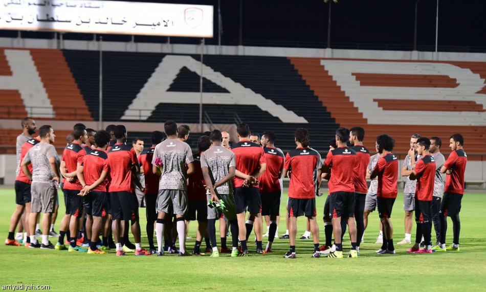 التمارين الشبابية تشهد عودة الدوليين .. والفريق يغادر غدا للدمام