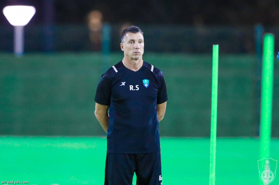 بمشاركة السومة والربيعي.. الأهلي يبدأ تحضيرات «دوري يلو»