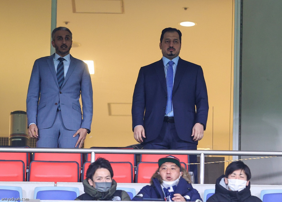 الأخضر يتلقى الخسارة الأولى.. ويستمر في الصدارة