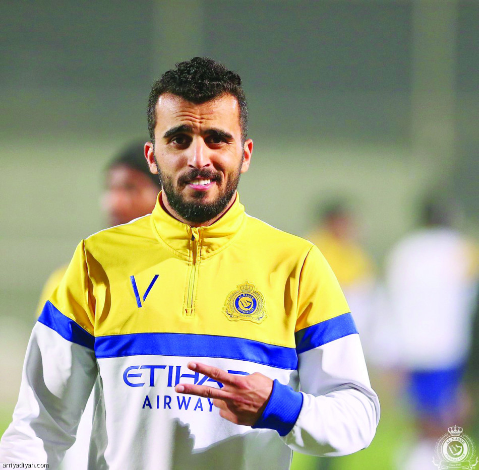 21
ارتدوا قميص الفريقين