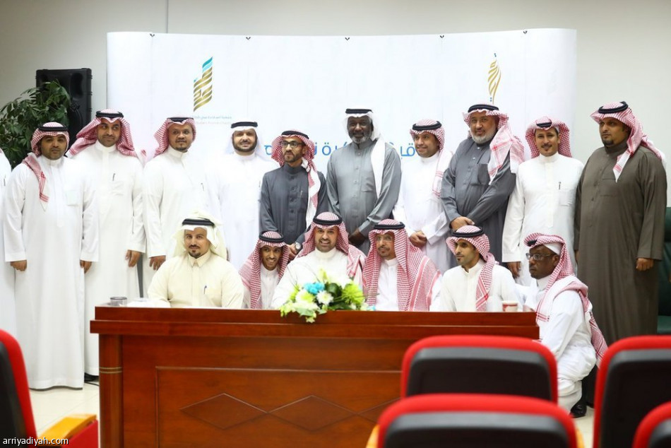 جمعية أصدقاء اللاعبين توقع اتفاقية لتدريب وتأهيل قدامى اللاعبين