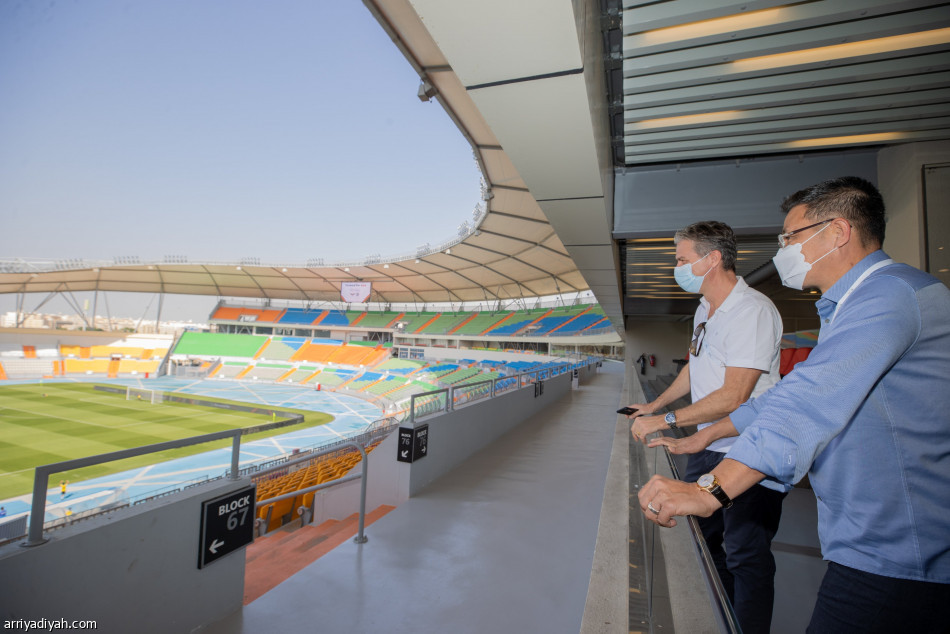 الوفد الآسيوي يفحص ملاعب جدة