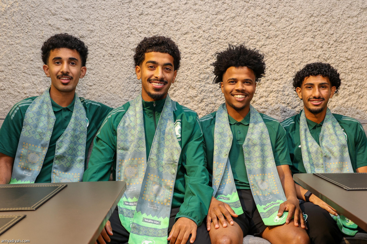 بعثة الأخضر تحتفل