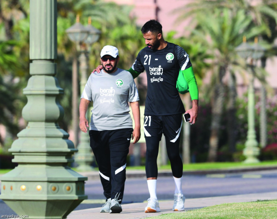 الأخضر.. لمسة وتسديد