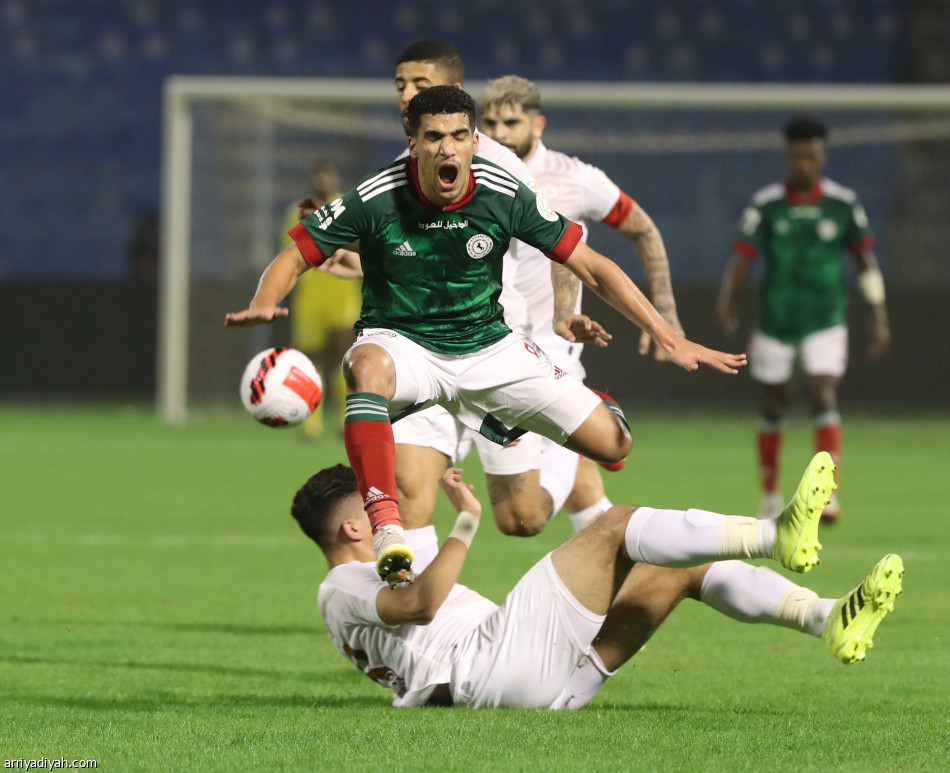 الشباب يتعثر بالتعادل الثاني تواليا