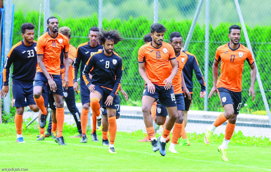 مبومبو يشارك في تدريبات الشباب