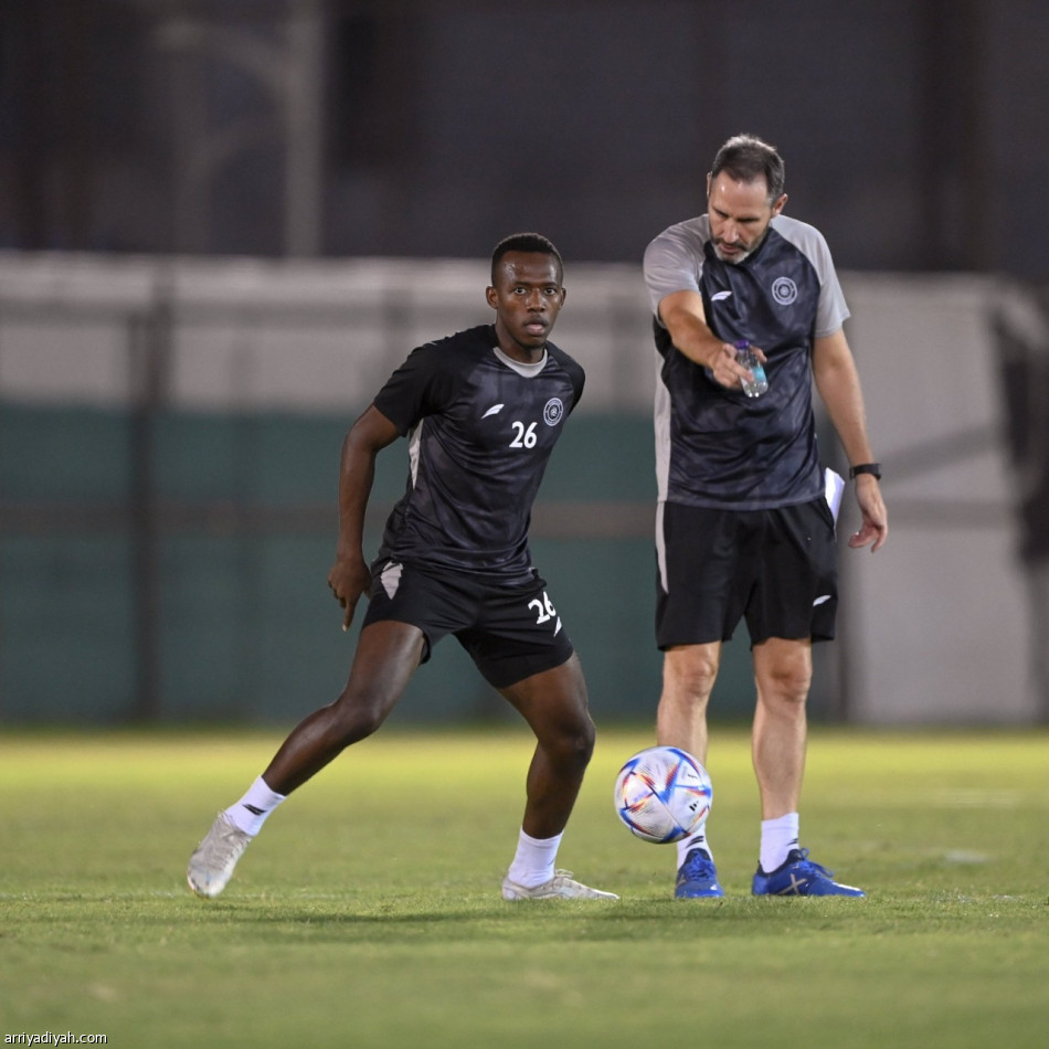 الشباب.. تحولات «دفاعية وهجومية»