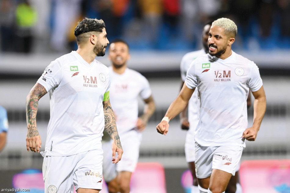 المرة الثالثة 
الشباب يكتسح بالأربعة