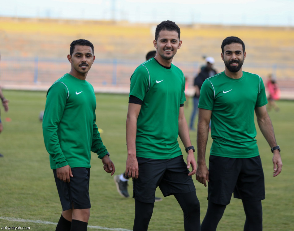 «الحكام» تناقش قانون كرة القدم الجديد