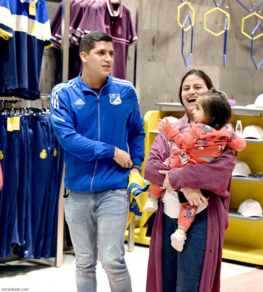 وسط ضجيج صفقة النصر..
الطائرة الأهدأ تنقل رونالدو 
إلى الرياض