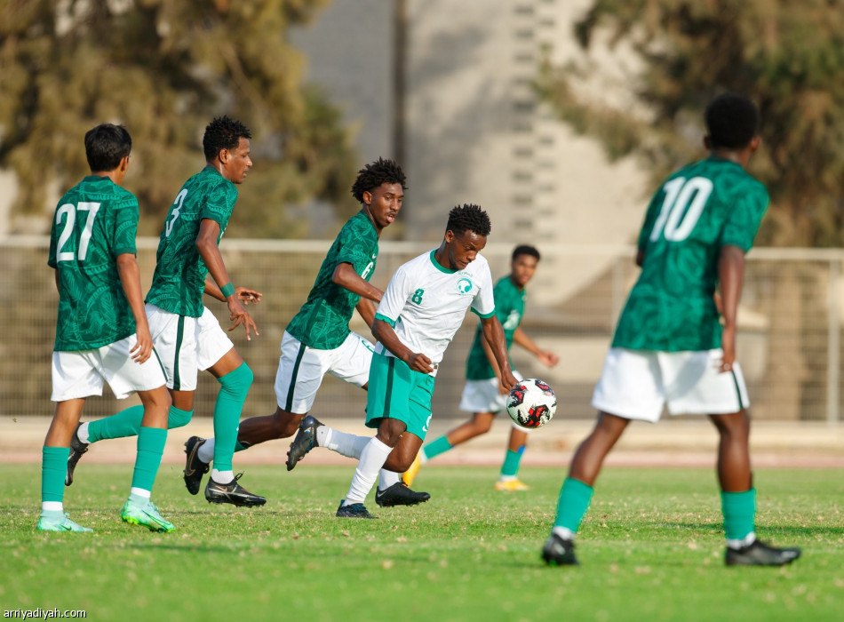«أخضر الناشئين».. الحربي يختبر اللاعبين بـ«مناورة»