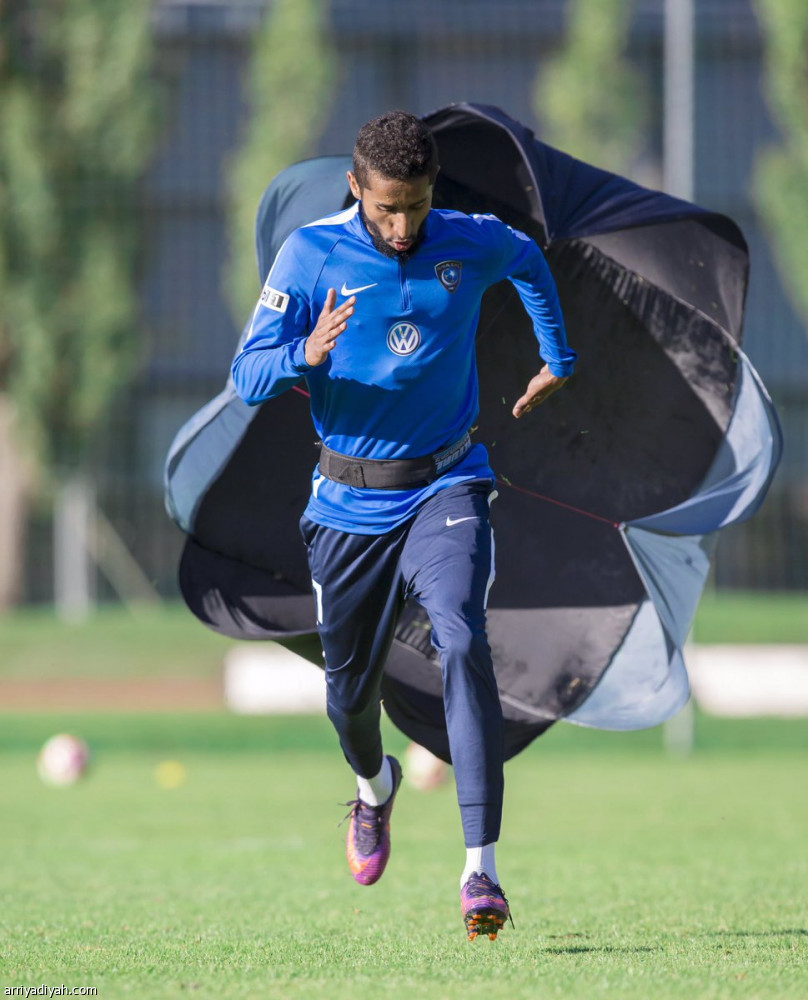 دياز يمرن لاعبي الهلال على  دقة التسديد
