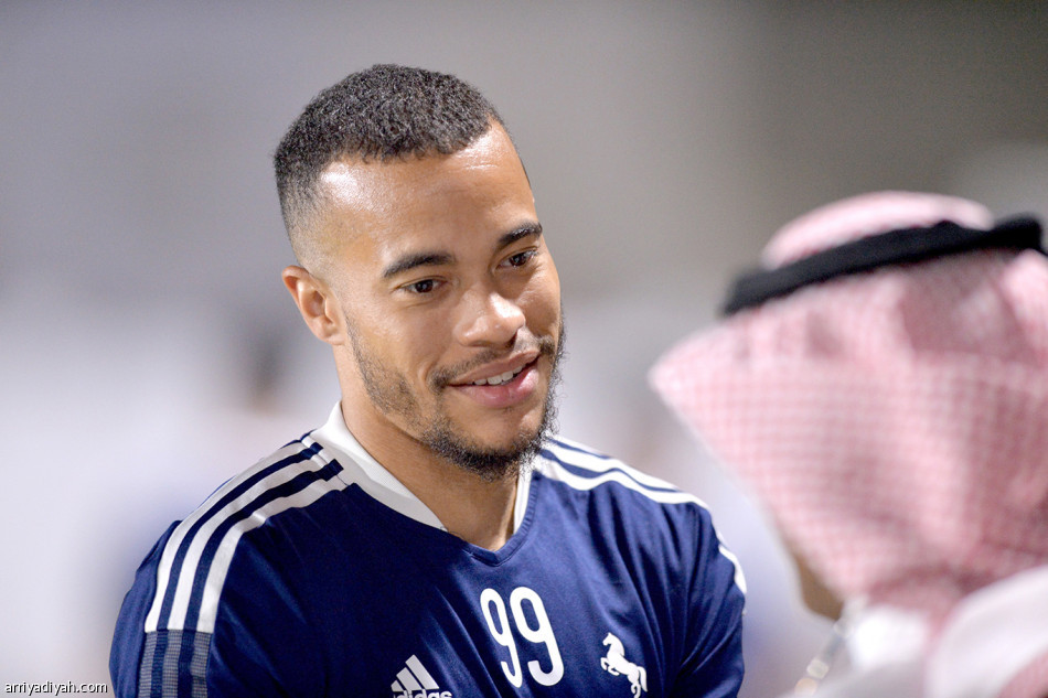 كارتيرون وأنديته السابقة..
13 مواجهة.. و5 انتصارات