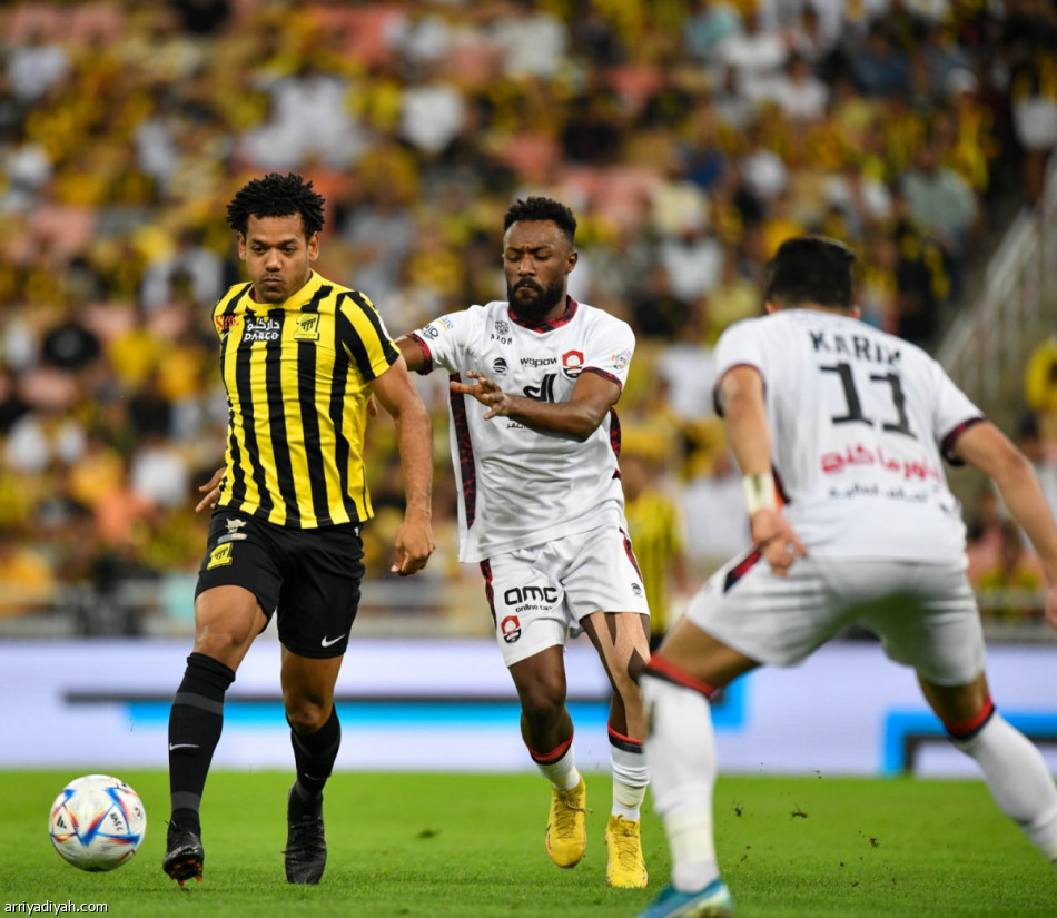 دائرة الحكام :  هدف مادو صحيح.. ورومارينيو لا يستحق جزائية