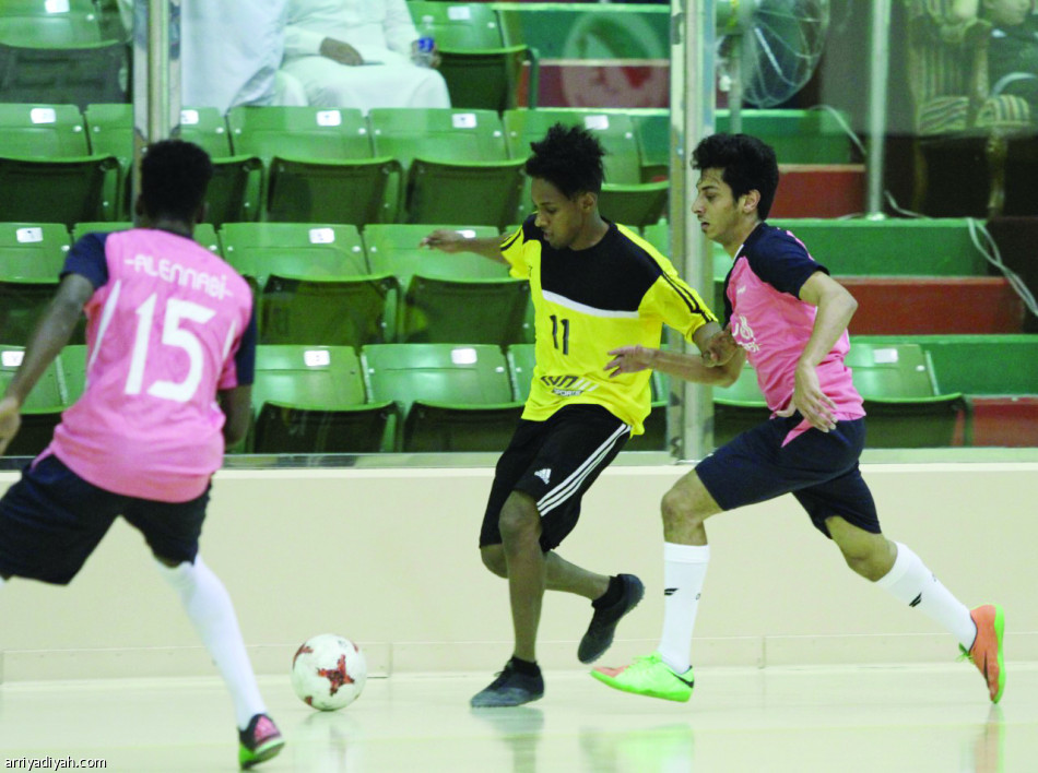المشوى يهزم باتريك في دورة الدبل