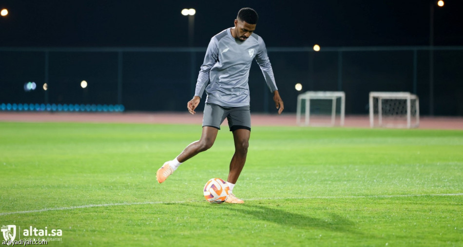 الطائي يعود بمحاضرة فنية