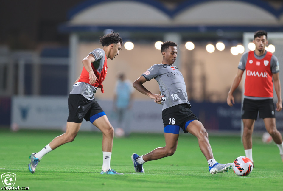 كاريلو ينعش الهلال.. وإنفلونزا تغيب عطيف والجوير