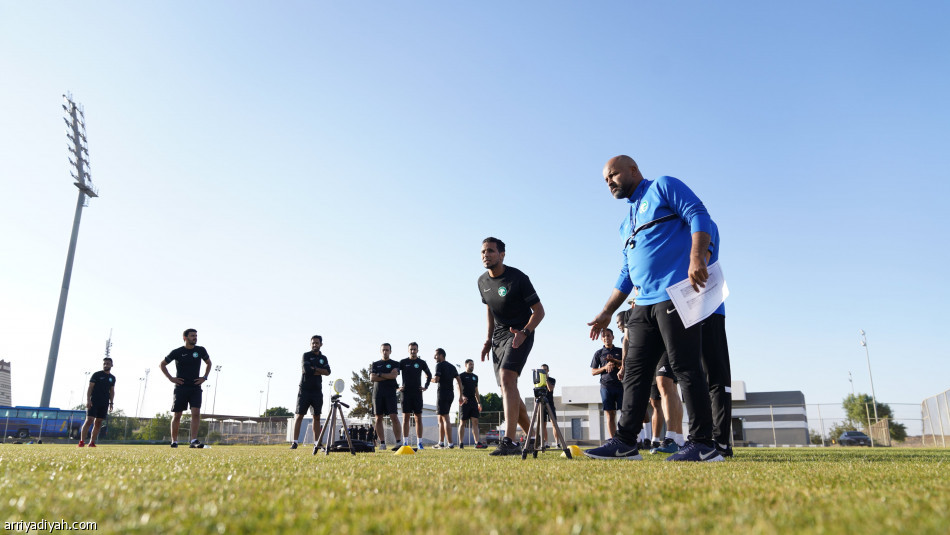 حكام دوري روشن يختتمون إجتماع أبها