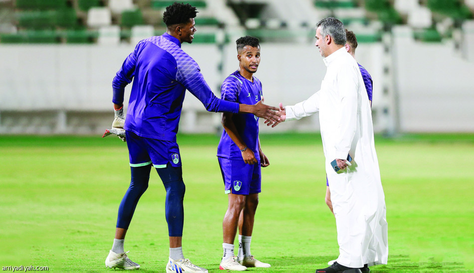 1548 تشتيتة 
تحصن دفاع أبها