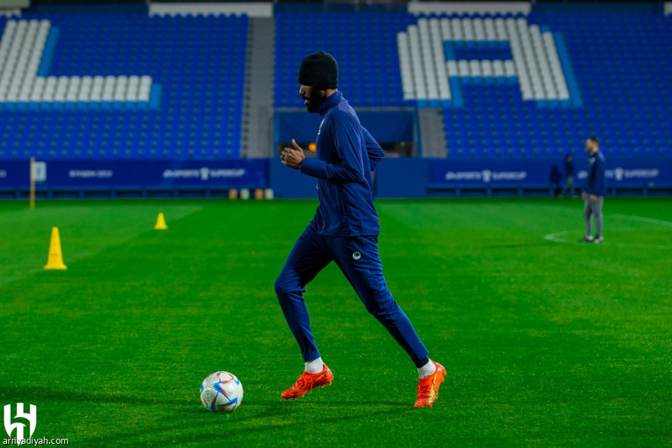 الهلال.. «آلام عضلية» تغيب الدوسري وكويلار