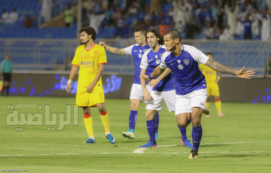 الفنزويلي ريفاس يقود بدلاء الهلال إلى الصدارة