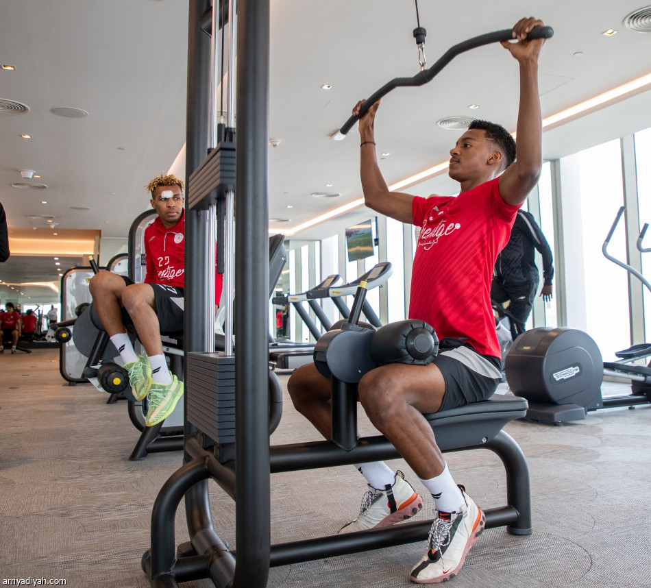 معسكر الشباب.. ايجالو ينضم وبانيجا حارس مرمى