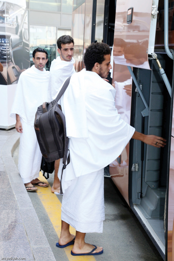 3 رحلات 
تنقل بطل السوبر